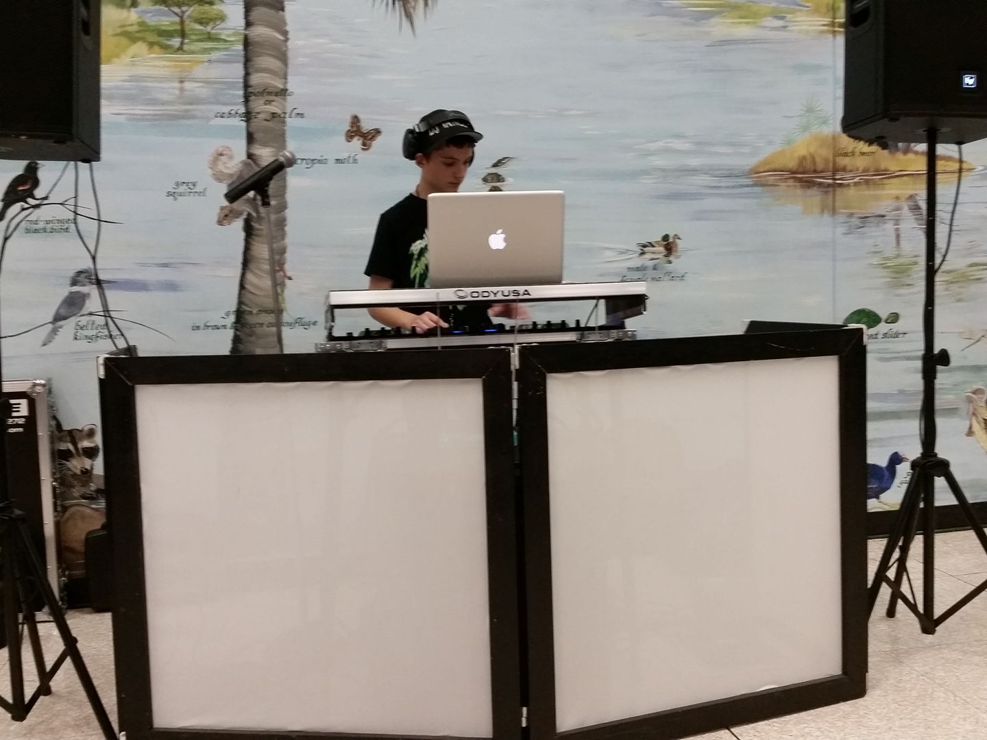 Middle school yearbook signing event!