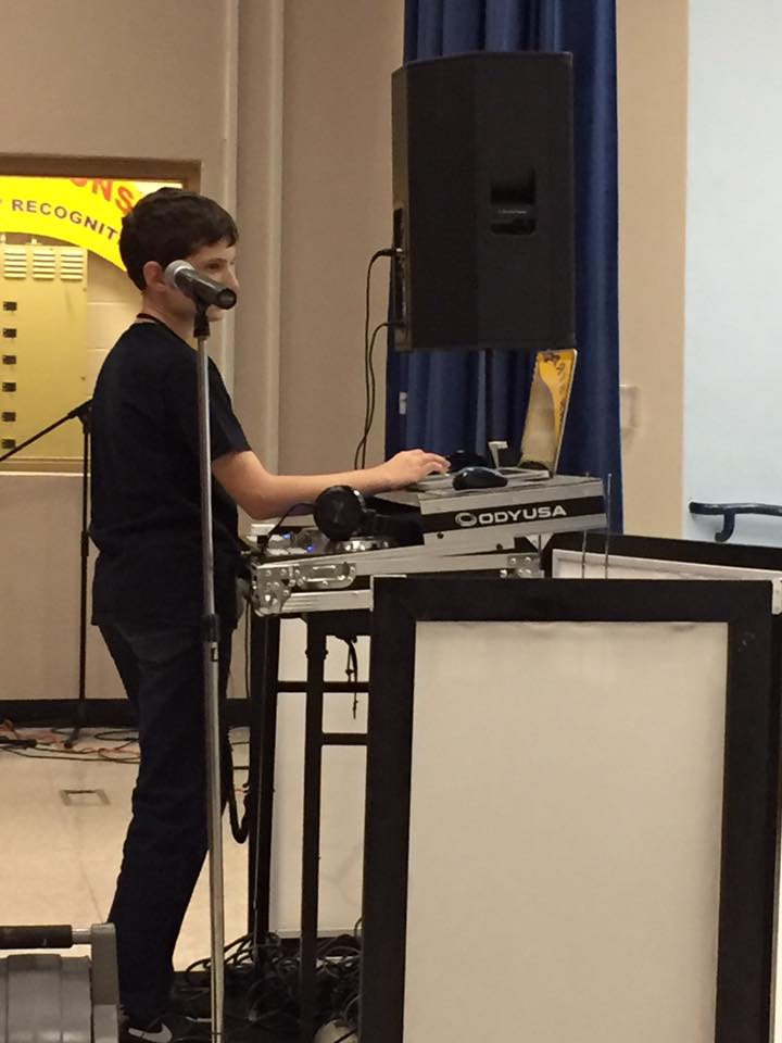 Middle school yearbook signing event!